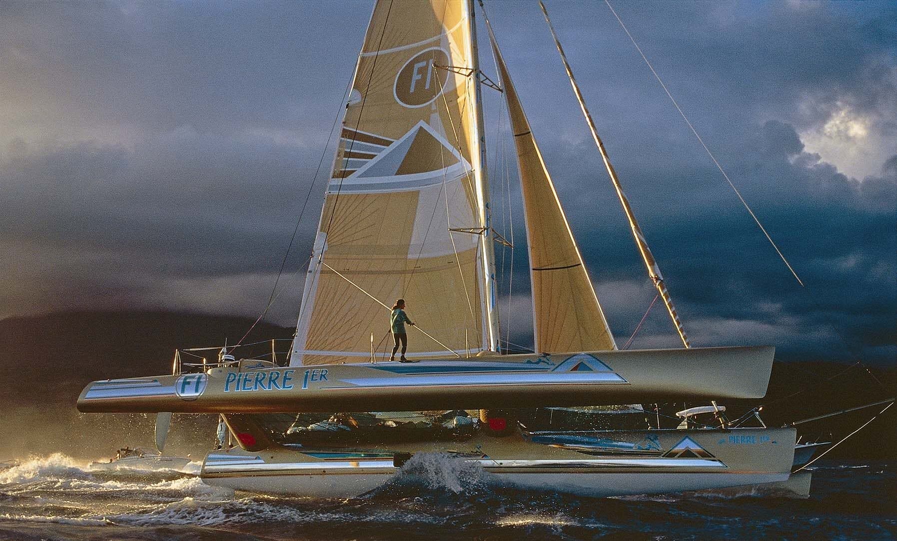 Trimaran FLO